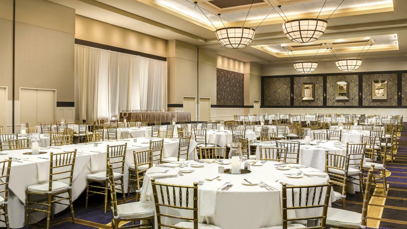 Sheraton Overland Park Hotel At The Convention Center Exterior foto